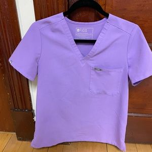 Small Figs Scrub Top